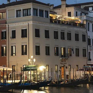 H10 Palazzo Canova Венеция